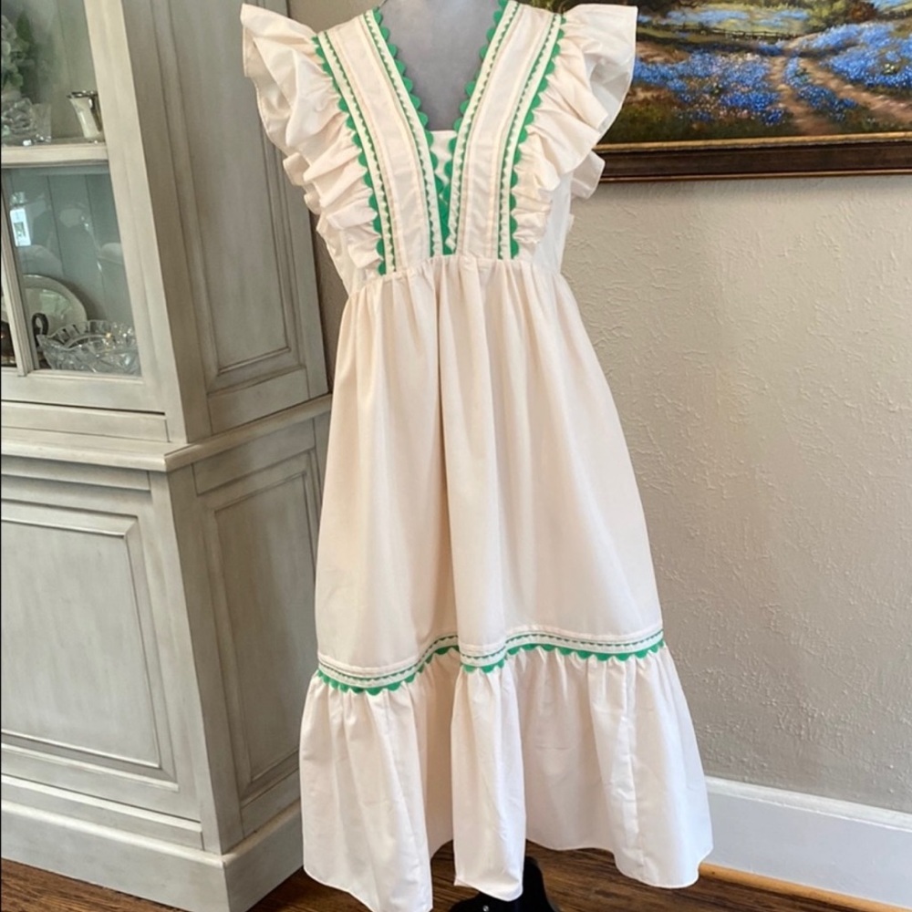 Entro Cream & Green Ric Rac Ruffle Maxi Dress NWT Size Medium - Picture 4 of 6
